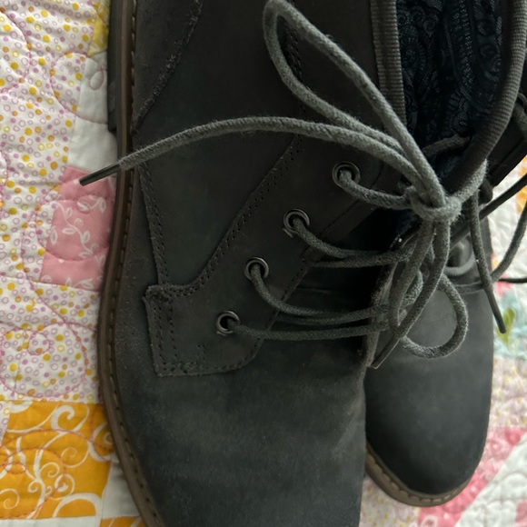 Original Penguin by Madagascar Dark Gray Desert Boots - Picture 2 of 6